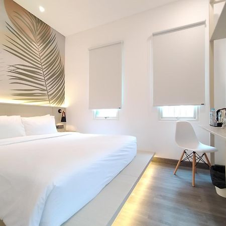 True Blue Hotel Menteng Giacarta Esterno foto