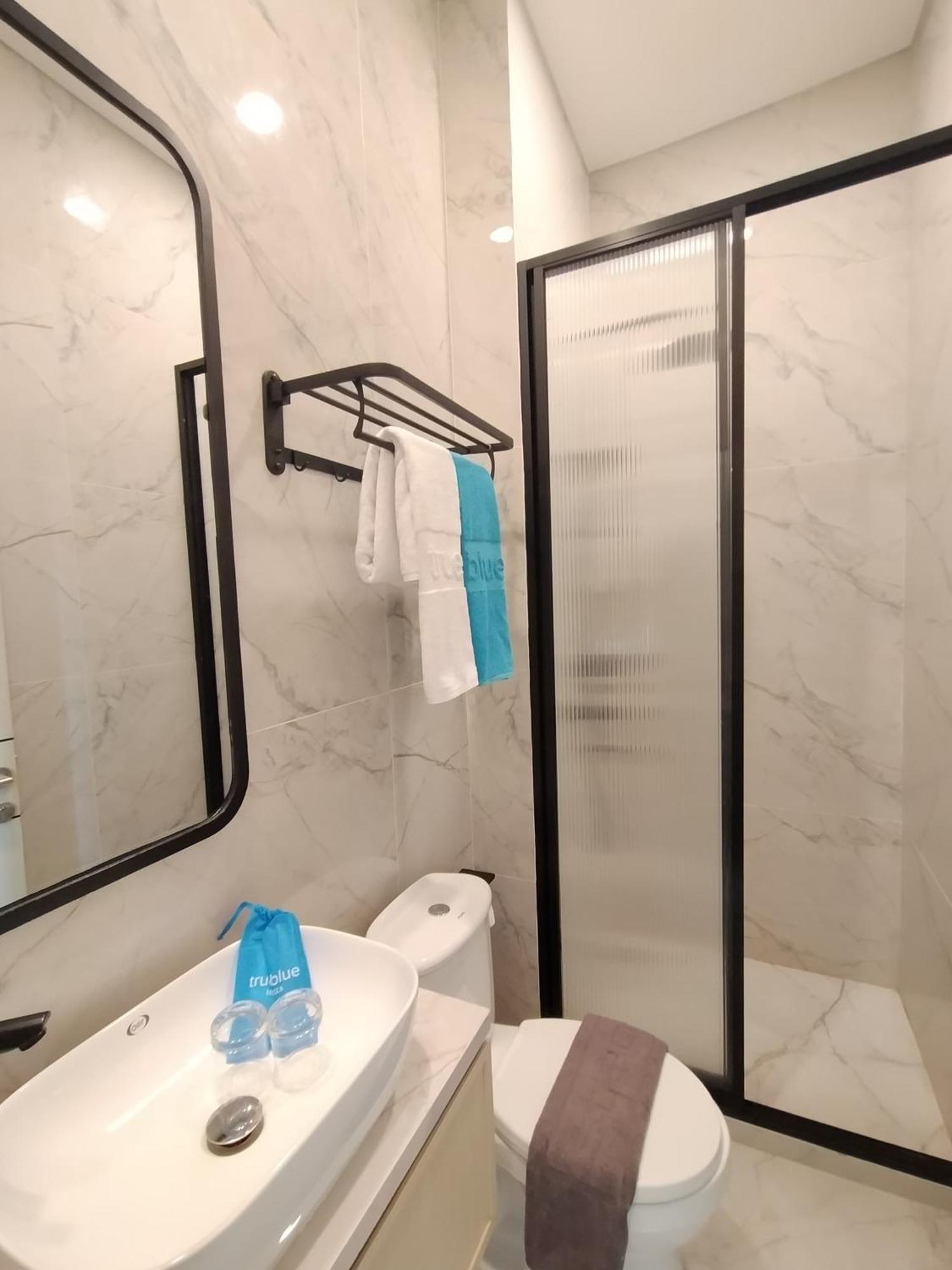 True Blue Hotel Menteng Giacarta Esterno foto