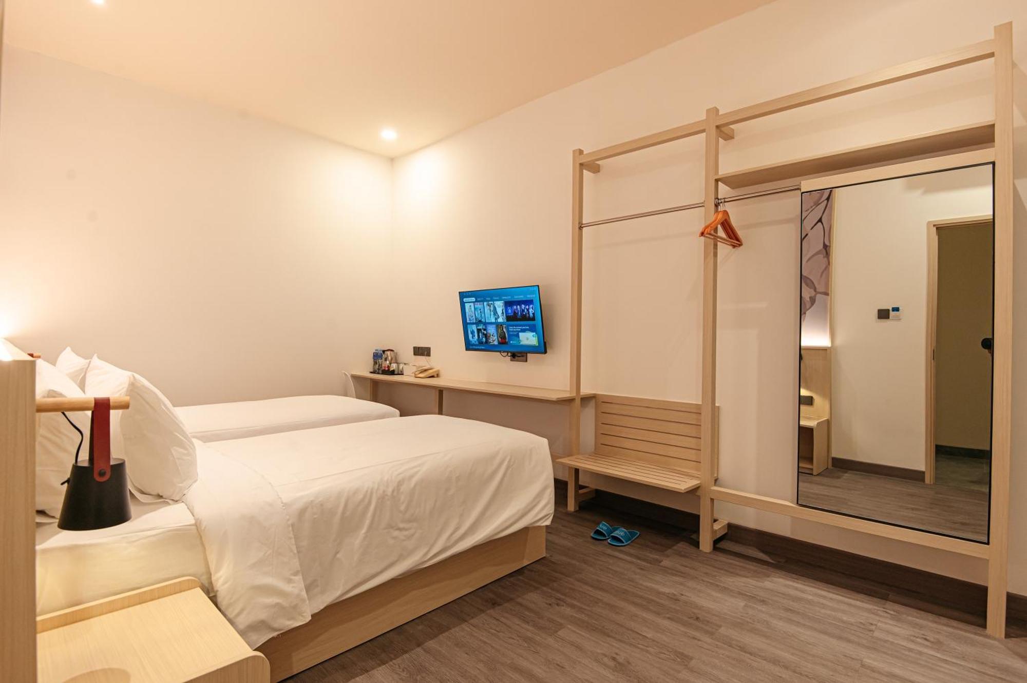 True Blue Hotel Menteng Giacarta Esterno foto