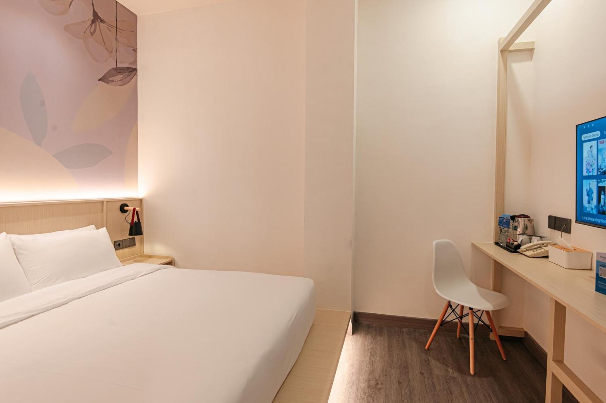 True Blue Hotel Menteng Giacarta Esterno foto