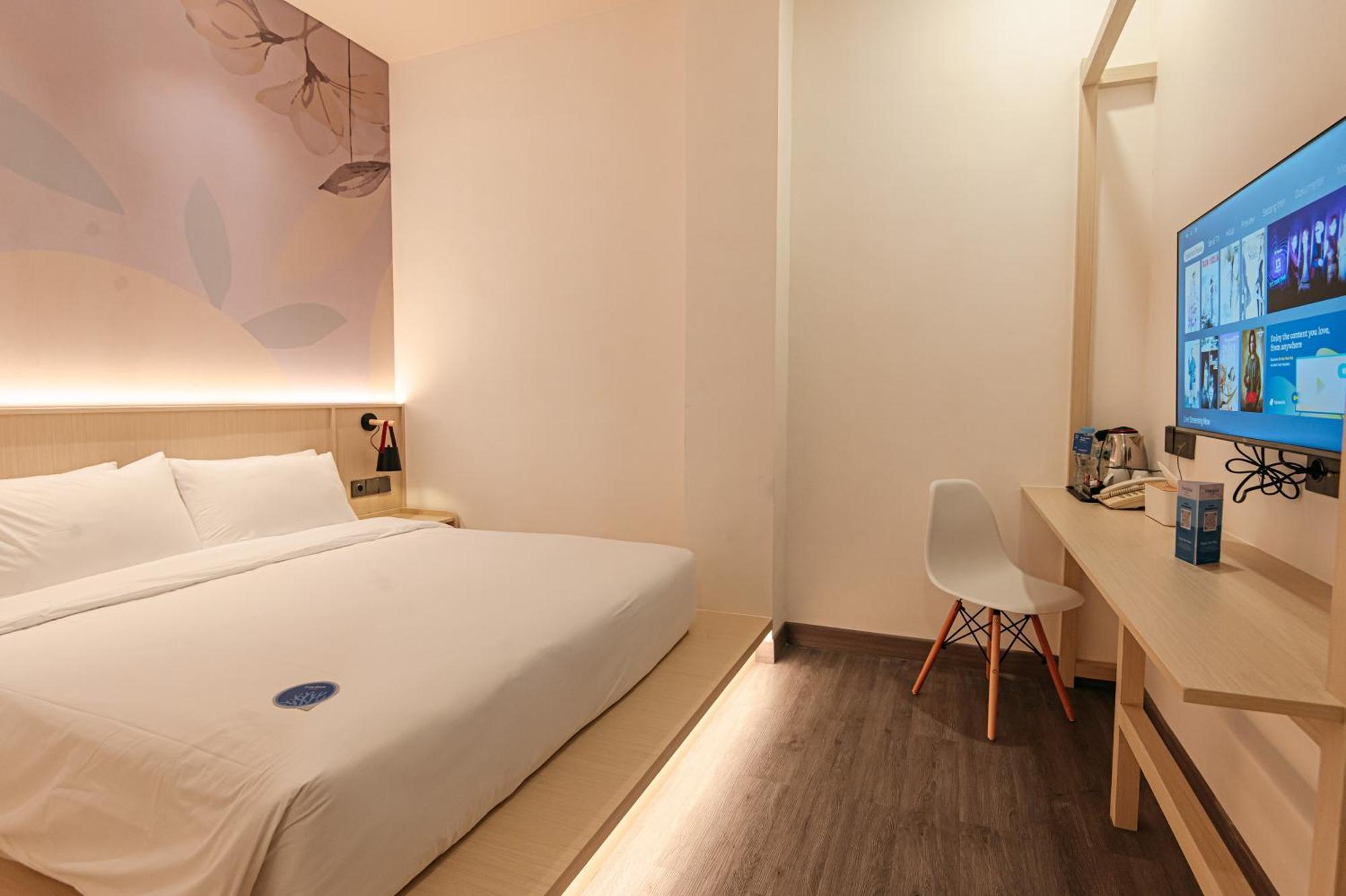 True Blue Hotel Menteng Giacarta Esterno foto