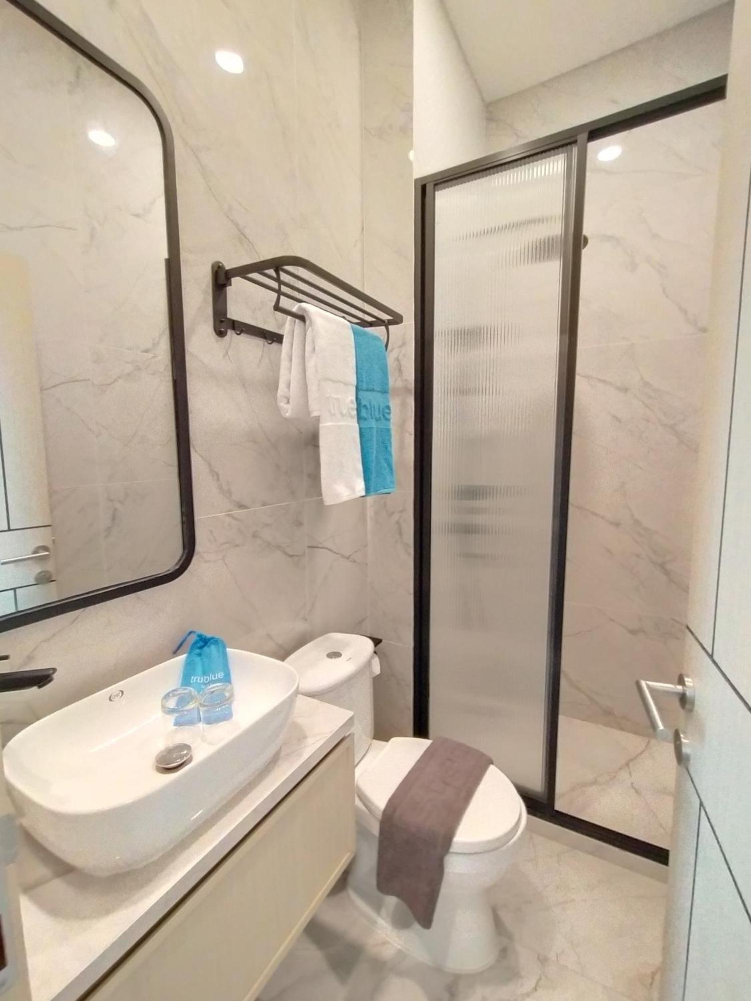 True Blue Hotel Menteng Giacarta Esterno foto